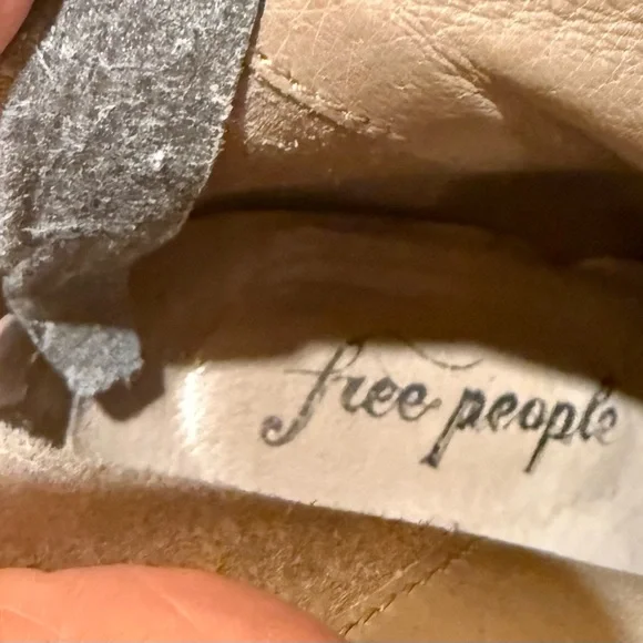 Free People Ladies’ size 39 Cecile Pink Velour block heel Ankle Boots - Picture 8 of 13